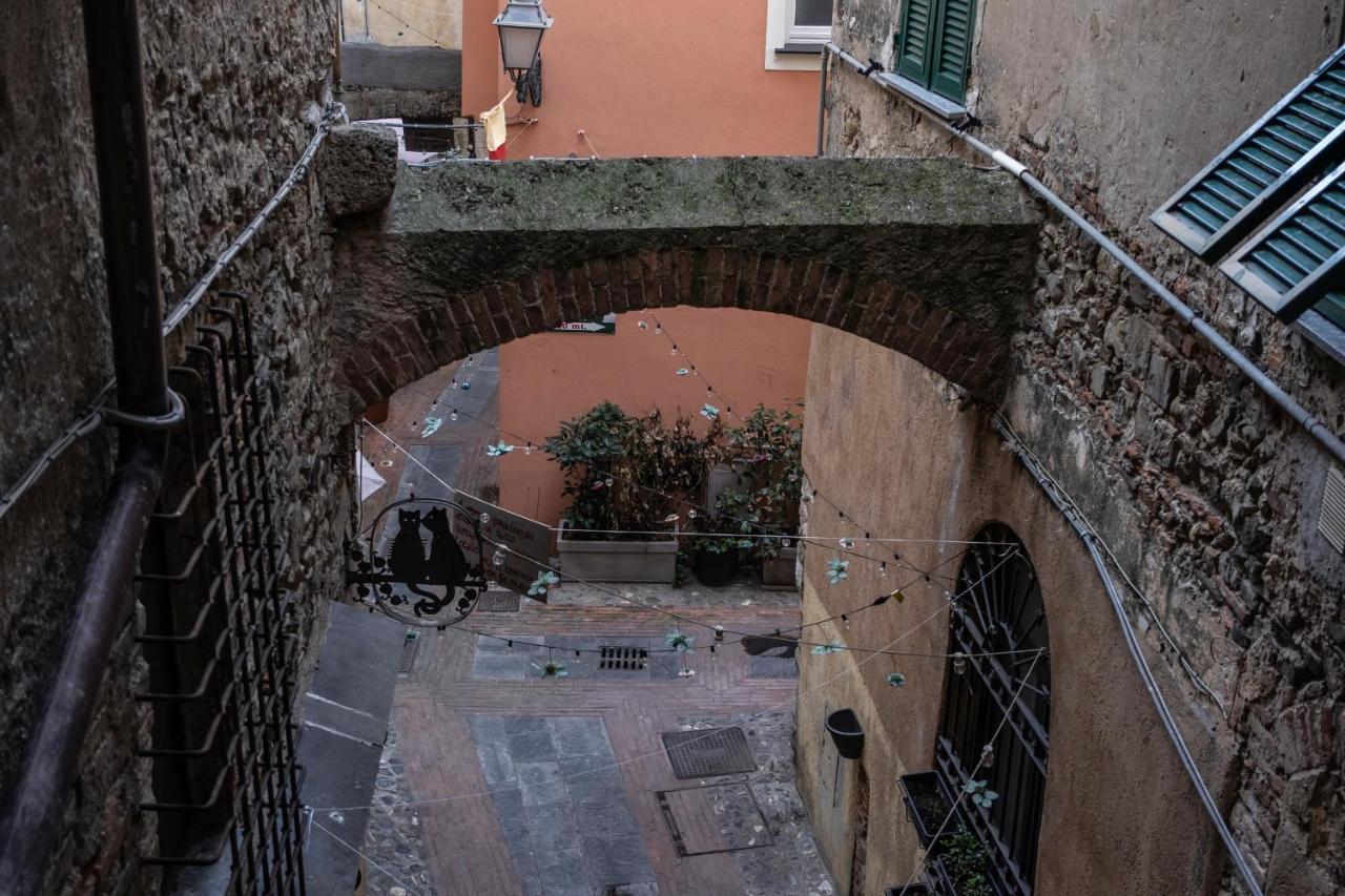 Archivolto Del Teatro Hotell Albenga Eksteriør bilde